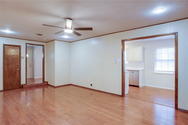615 Oxford Drive, Sherman, TX 75092