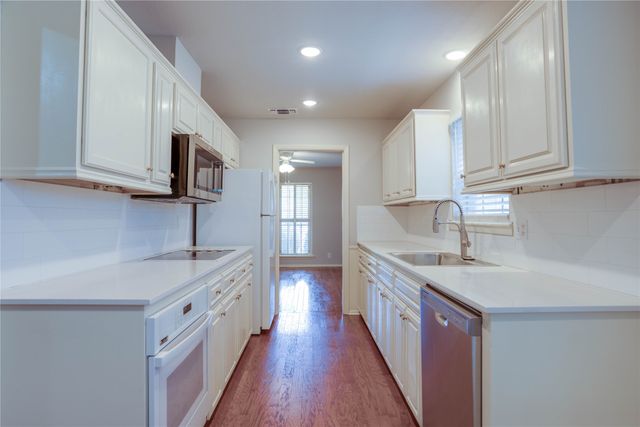 615 Oxford Drive, Sherman, TX 75092