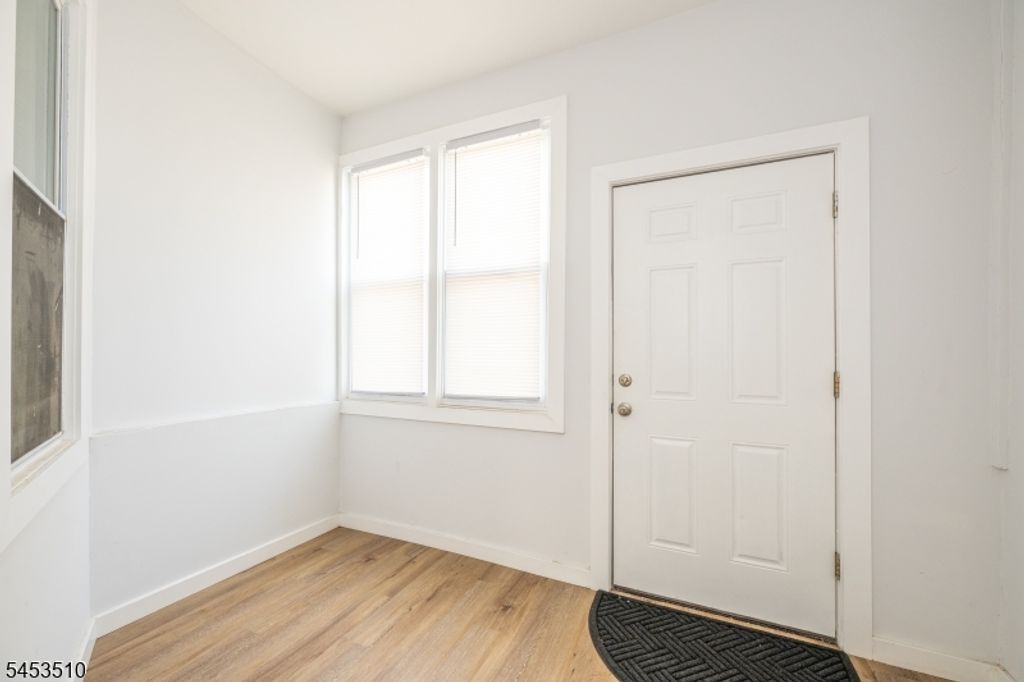 484 Prospect St, East Orange City, NJ 07017 — photo 4