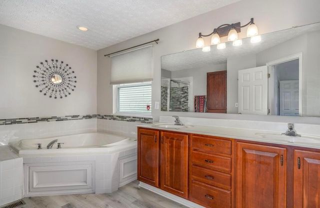 4402 Pantonbury Street, New Albany, OH 43054