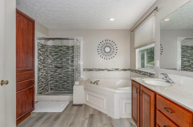 4402 Pantonbury Street, New Albany, OH 43054