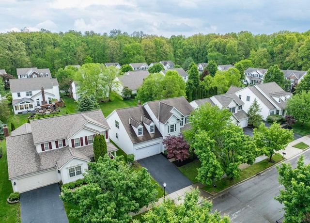 4402 Pantonbury Street, New Albany, OH 43054