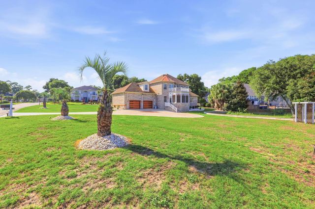 2366 Island Way, Little River, SC 29566