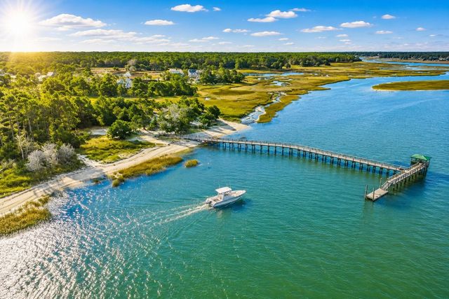 2366 Island Way, Little River, SC 29566