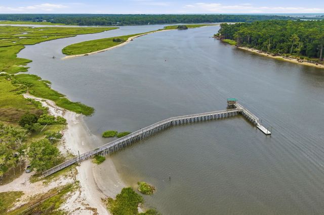 2366 Island Way, Little River, SC 29566