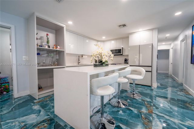 11851 SW 181st St, Miami, FL 33177