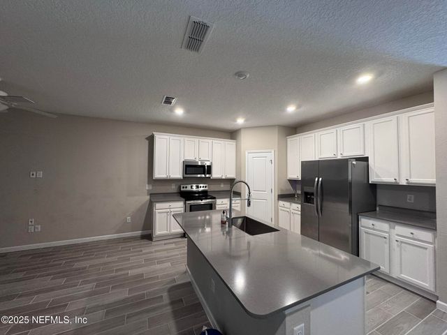 10350 ALDER CREEK Lane, Jacksonville, FL 32222