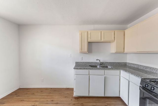 2807 Observation, San Antonio, TX 78227