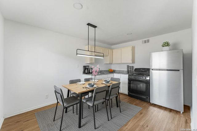 2807 Observation, San Antonio, TX 78227