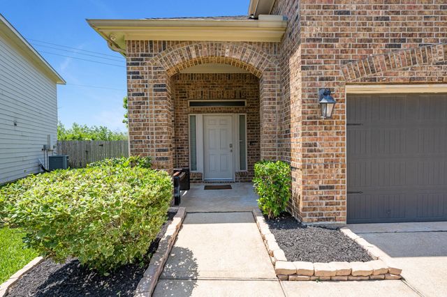 9402 Savannah Holly Drive, Houston, TX 77075