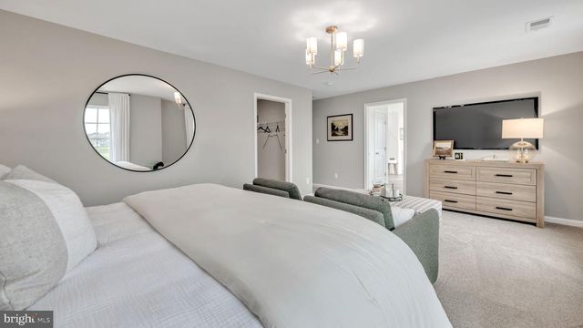 235 BELLA DR, York, PA 17404