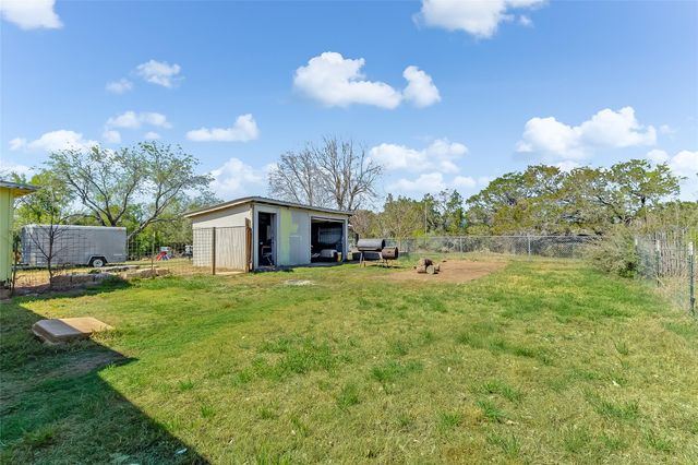 714 Sandy Mountain DR, Sunrise Beach, TX 78643