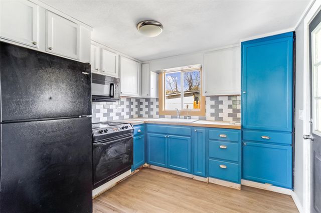 714 Sandy Mountain DR, Sunrise Beach, TX 78643