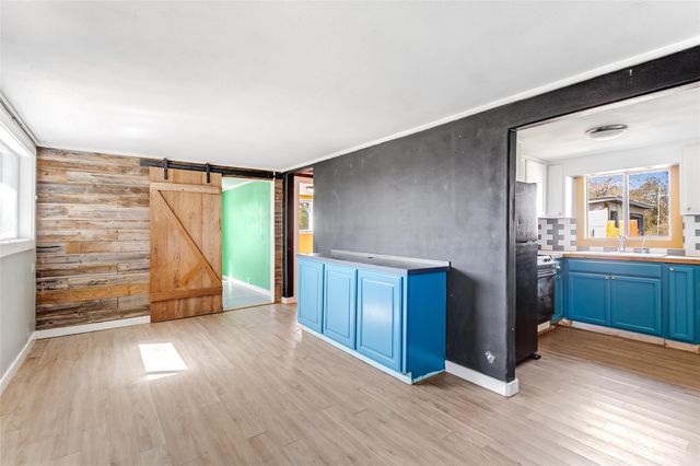 714 Sandy Mountain DR, Sunrise Beach, TX 78643