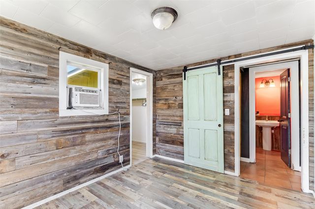 714 Sandy Mountain DR, Sunrise Beach, TX 78643