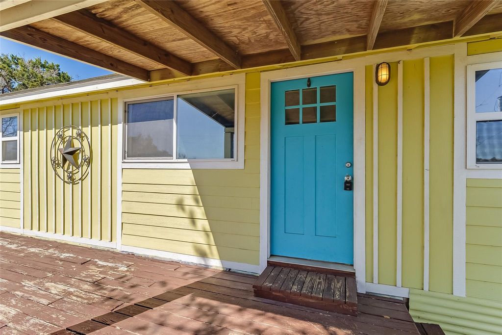 714 Sandy Mountain DR, Sunrise Beach, TX 78643