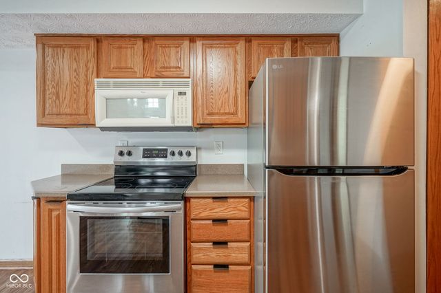 7494 Charrington Court, Indianapolis, IN 46254