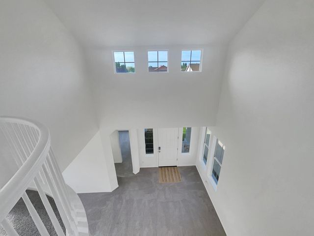 4 Niebaum Ct, Elk Grove, CA 95758