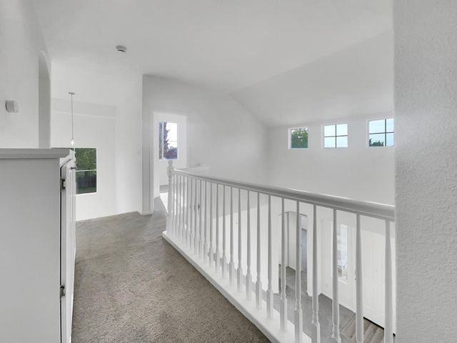 4 Niebaum Ct, Elk Grove, CA 95758