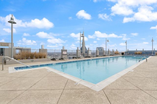 415 Church St Apt 2109, Nashville, TN 37219