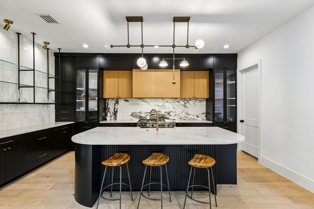 8645 Redondo Drive, Dallas, TX 75218