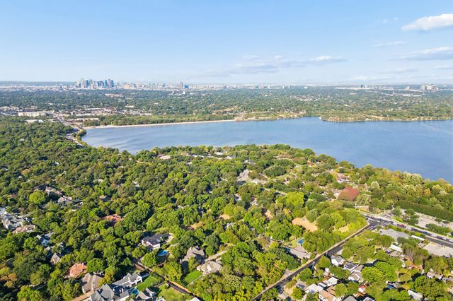 8645 Redondo Drive, Dallas, TX 75218