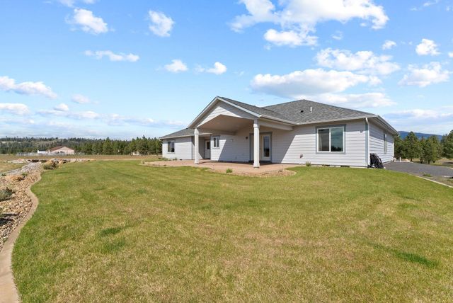 27907 N Bruce Rd, Chattaroy, WA 99003