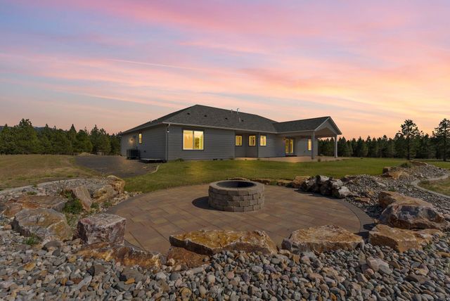 27907 N Bruce Rd, Chattaroy, WA 99003