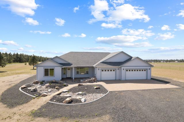 27907 N Bruce Rd, Chattaroy, WA 99003