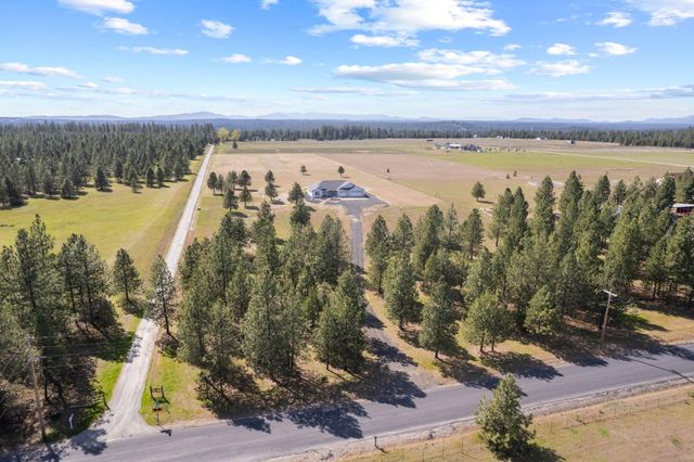 27907 N Bruce Rd, Chattaroy, WA 99003