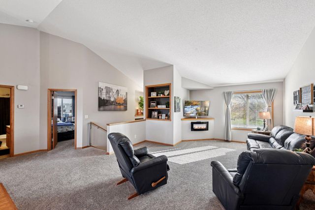 1863 Island View Circle, Hutchinson, MN 55350