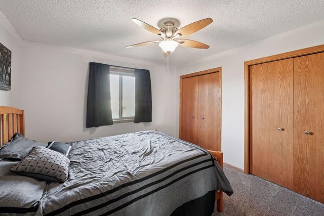 1863 Island View Circle, Hutchinson, MN 55350