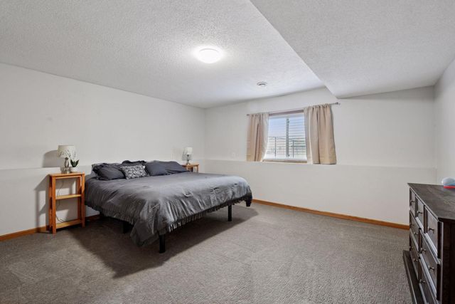 1863 Island View Circle, Hutchinson, MN 55350