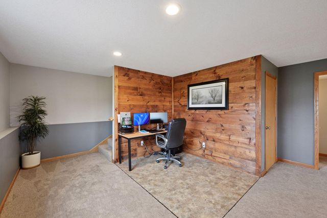 1863 Island View Circle, Hutchinson, MN 55350