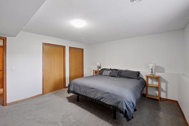 1863 Island View Circle, Hutchinson, MN 55350