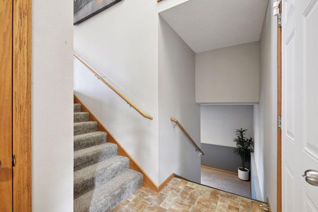 1863 Island View Circle, Hutchinson, MN 55350