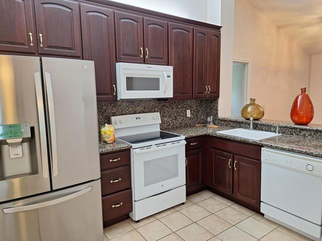 1747 Banyan Creek Court, Boynton Beach, FL 33436