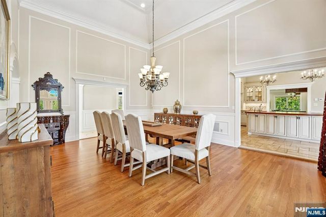 554 Hampton Hill Road, Franklin Lakes, NJ 07417