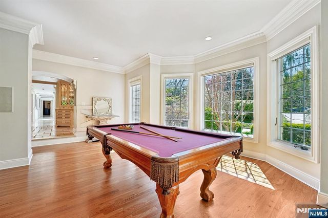 554 Hampton Hill Road, Franklin Lakes, NJ 07417