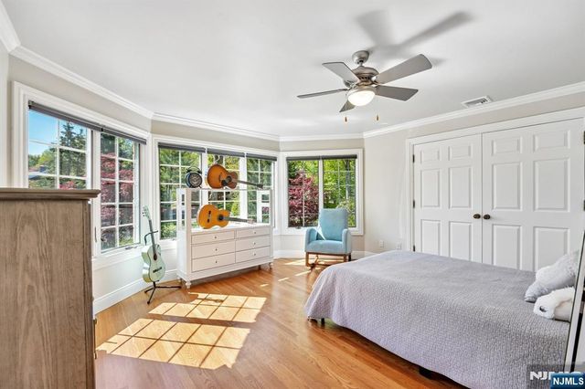 554 Hampton Hill Road, Franklin Lakes, NJ 07417