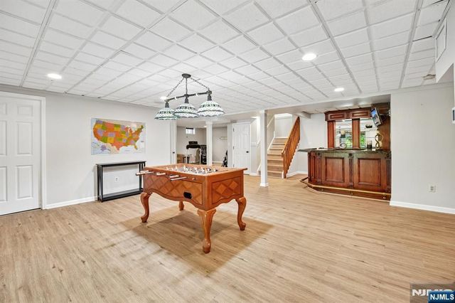 554 Hampton Hill Road, Franklin Lakes, NJ 07417