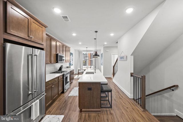 4966 LACHLAN MEWS, Alexandria, VA 22304