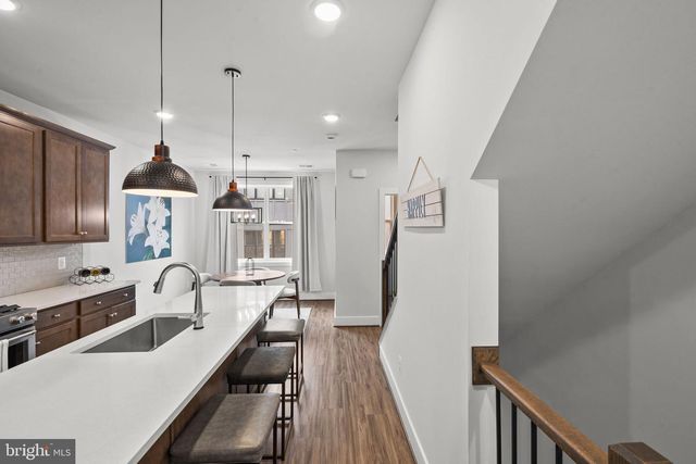 4966 LACHLAN MEWS, Alexandria, VA 22304
