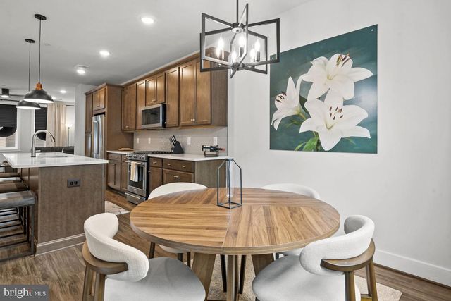 4966 LACHLAN MEWS, Alexandria, VA 22304