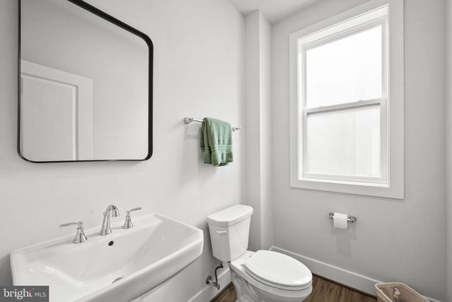 4966 LACHLAN MEWS, Alexandria, VA 22304