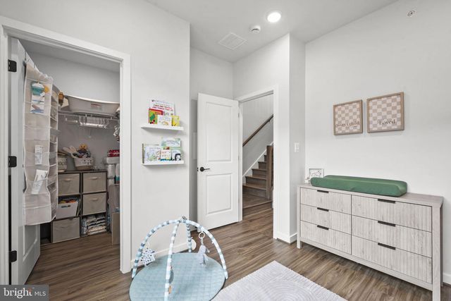 4966 LACHLAN MEWS, Alexandria, VA 22304