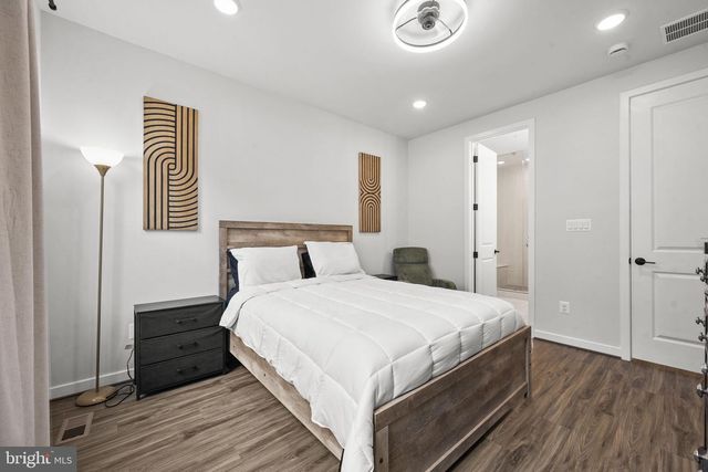 4966 LACHLAN MEWS, Alexandria, VA 22304