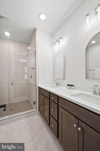 4966 LACHLAN MEWS, Alexandria, VA 22304