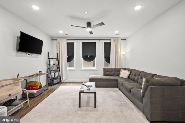 4966 LACHLAN MEWS, Alexandria, VA 22304