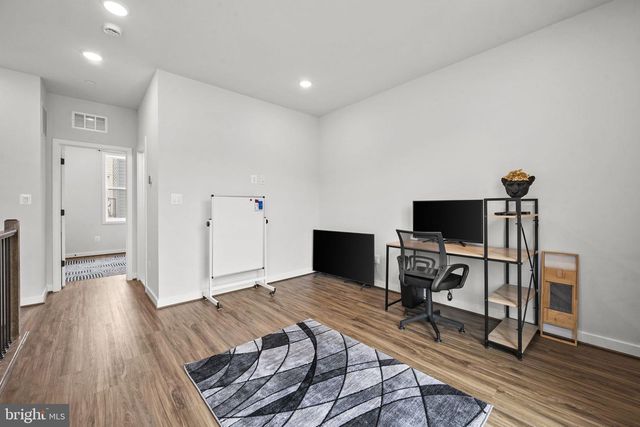 4966 LACHLAN MEWS, Alexandria, VA 22304